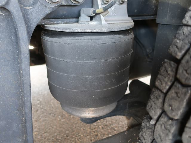 中古トラック いすゞ ギガ 大型アルミウィング