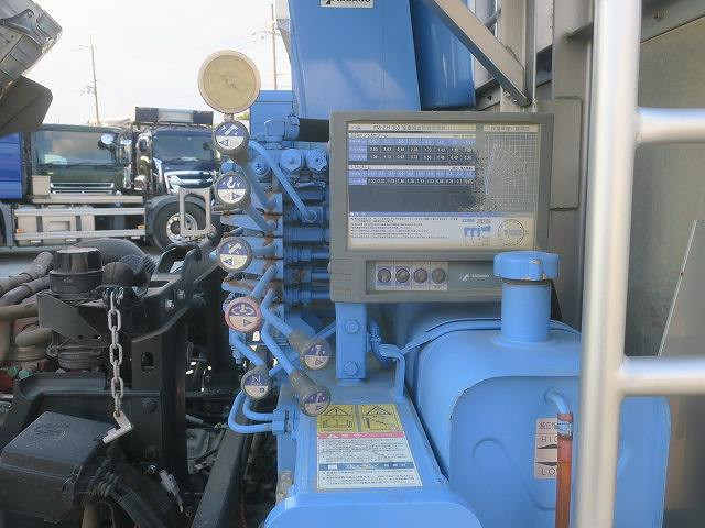 中古トラック 日野クレーン付平ボディ ＃7