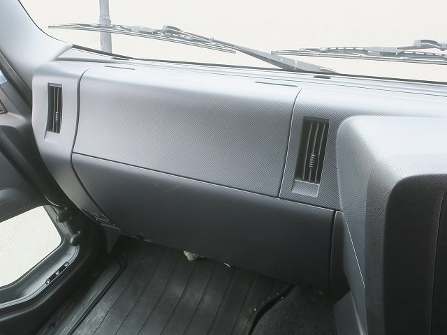 中古トラック いすゞ ギガ 大型アルミウィング