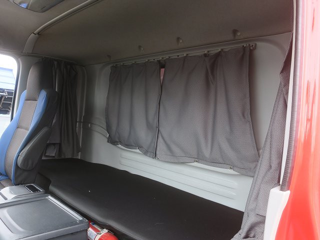 中古トラック いすゞ ギガ 大型アルミウィング