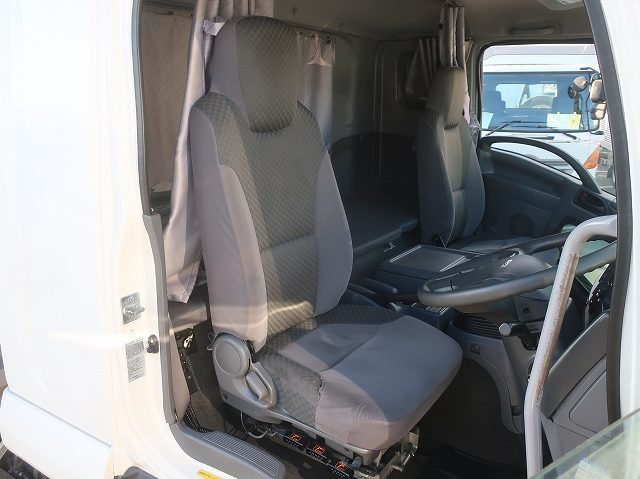 中古トラック いすゞ フォワード 中型アルミウィング