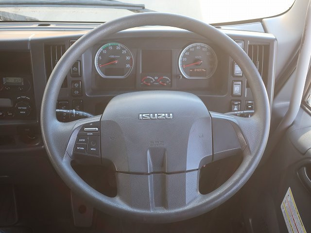 中古トラック いすゞ フォワード 中型アルミウィング