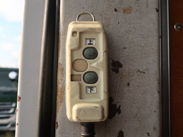 中古トラック いすゞアルミウィング ＃9