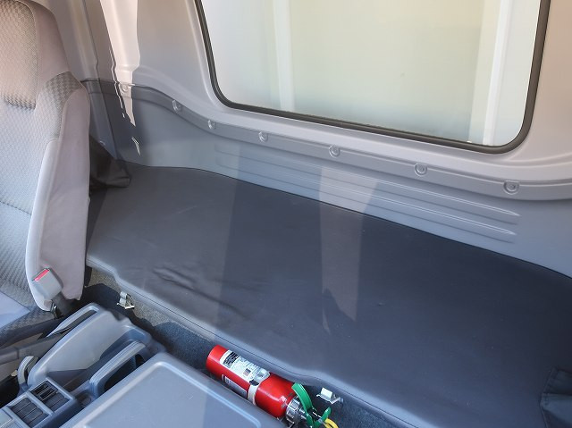 中古トラック いすゞ フォワード 中型アルミウィング