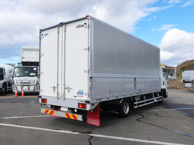 中古トラック いすゞアルミウィング #3