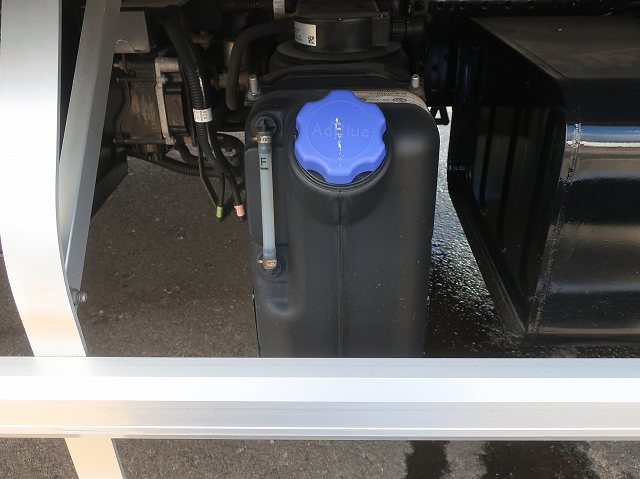 中古トラック いすゞ フォワード 中型アルミウィング