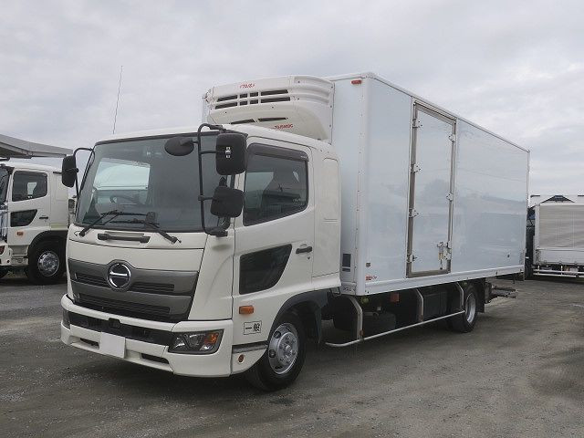 中古トラック 日野冷凍バン