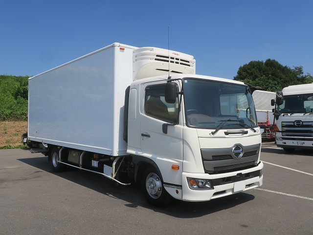 中古トラック 日野冷凍バン ＃2