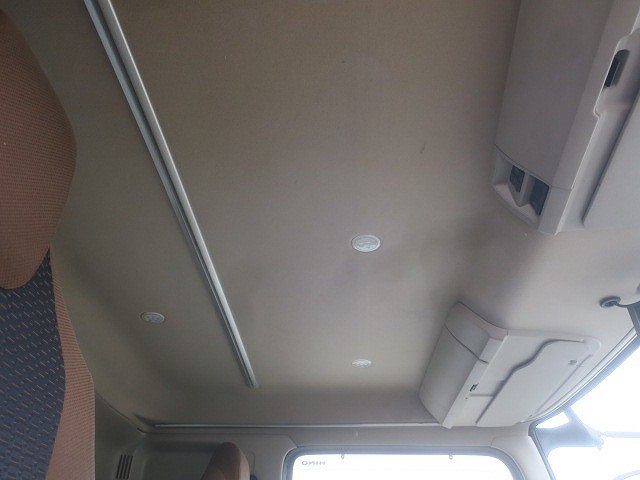 中古トラック 日野冷凍バン ＃24