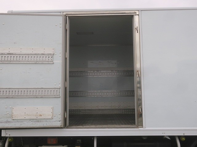 中古トラック 日野冷凍バン ＃9