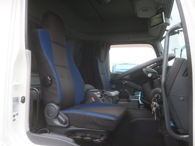 中古トラック いすゞアルミウィング ＃13