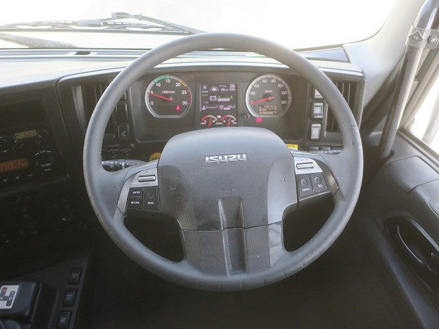 中古トラック いすゞ ギガ 大型アルミウィング