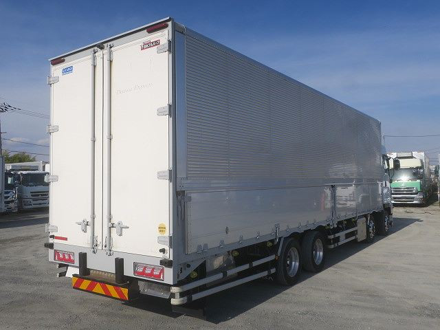 中古トラック いすゞ ギガ 大型アルミウィング