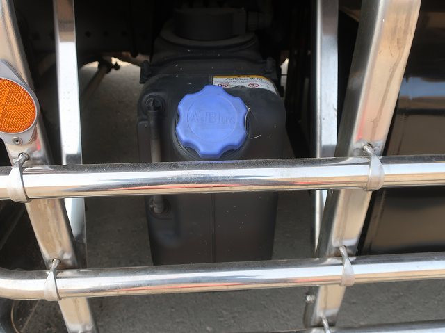 中古トラック 日野冷凍バン ＃12