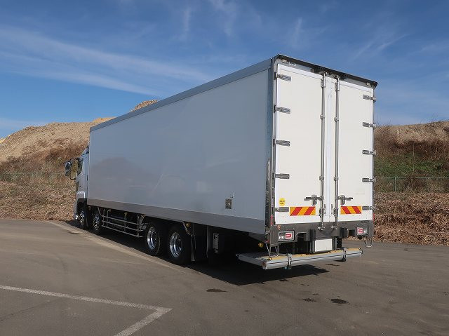 中古トラック 日野冷凍バン ＃4