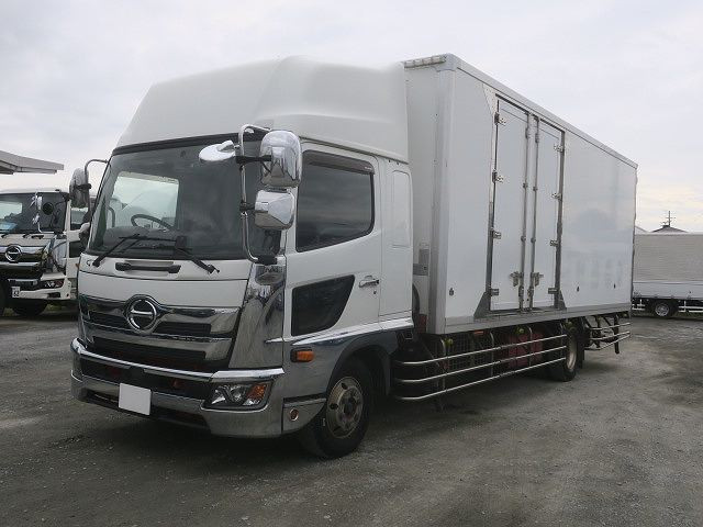 中古トラック 日野 レンジャー 中型冷凍バン