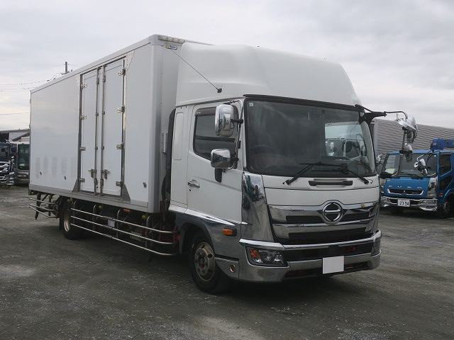 中古トラック 日野冷凍バン ＃2