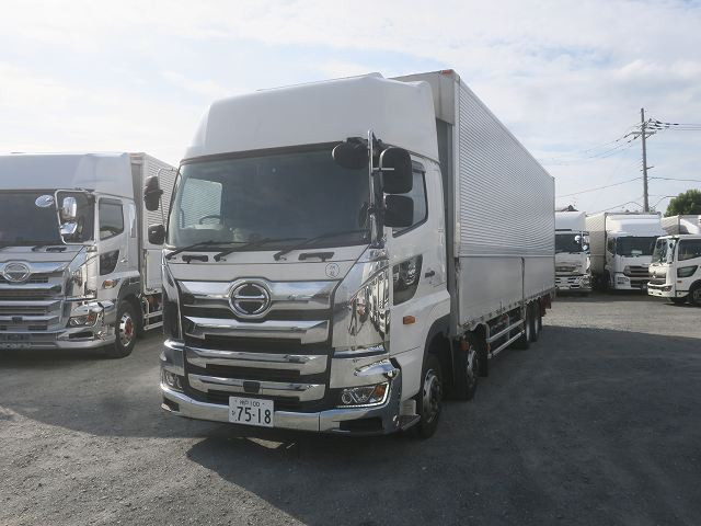 日野　アルミウィング／幌ウィング