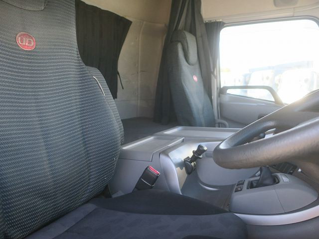 中古トラック UDトラックスアルミウィング ＃18