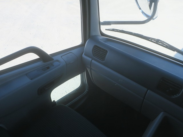 中古トラック UDトラックスアルミウィング ＃19