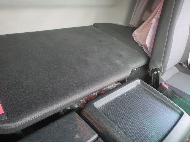 中古トラック 日野 プロフィア 大型平ボディアルミブロック