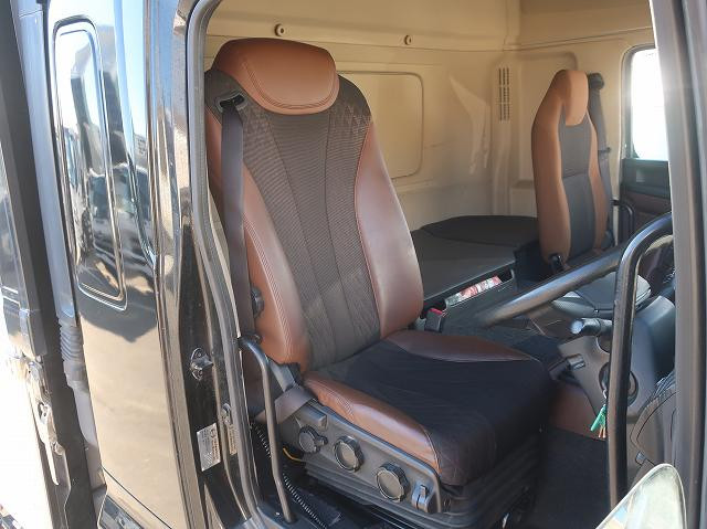 中古トラック 日野 プロフィア 大型アルミウィング