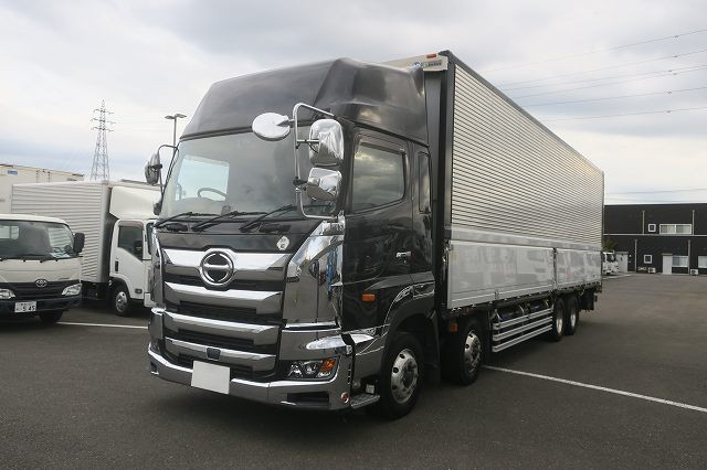 日野　アルミウィング／幌ウィング