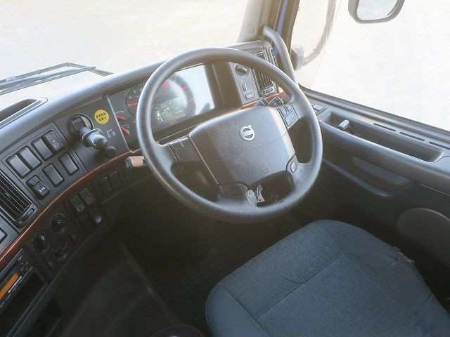 中古トラック ボルボトラクタヘッド #16