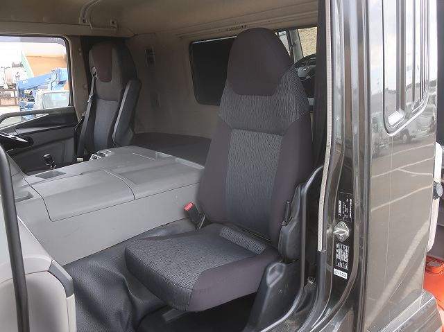 中古トラック 三菱ふそう スーパーグレート 大型ダンプ