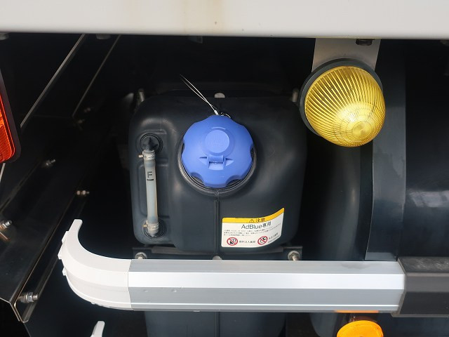 中古トラック いすゞ ギガ 大型アルミウィング