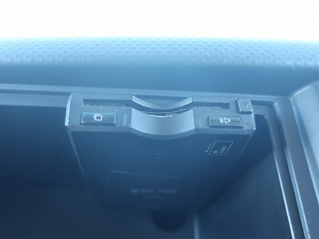 中古トラック いすゞ フォワード 中型アルミウィング