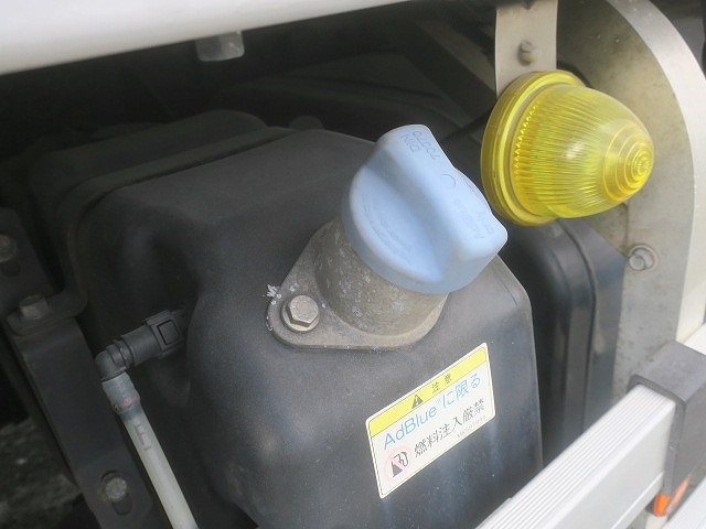 中古トラック 三菱ふそう冷凍ウィング ＃14