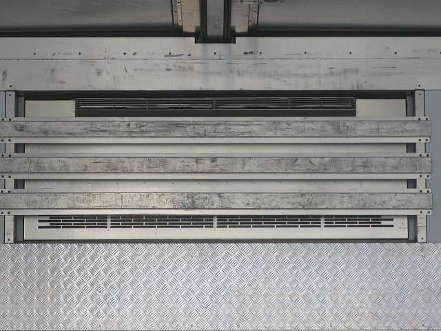 中古トラック 三菱ふそう冷凍ウィング ＃9