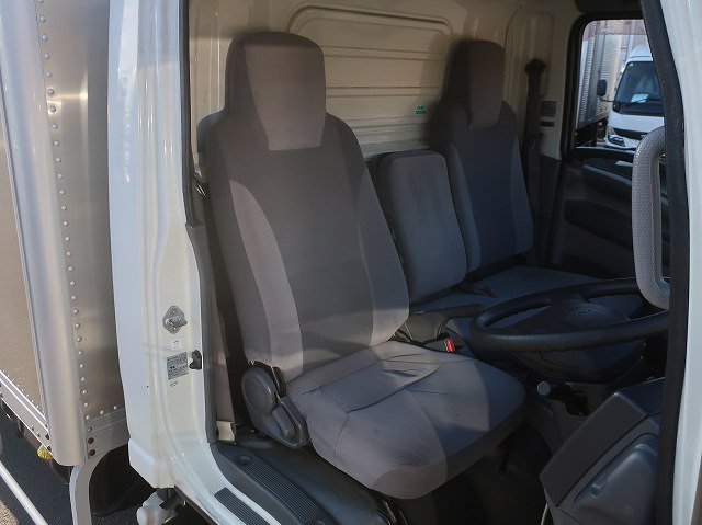 中古トラック いすゞ エルフ 小型アルミバン