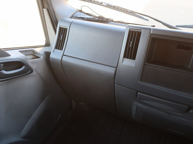 中古トラック いすゞ エルフ 小型アルミバン