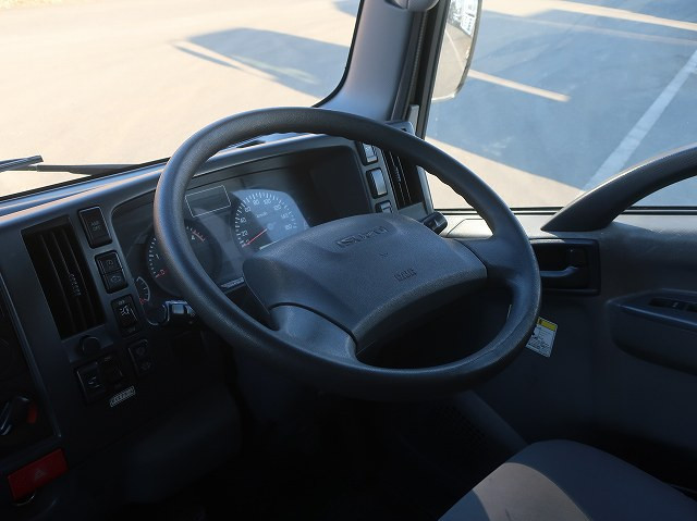 中古トラック いすゞ エルフ 小型アルミバン