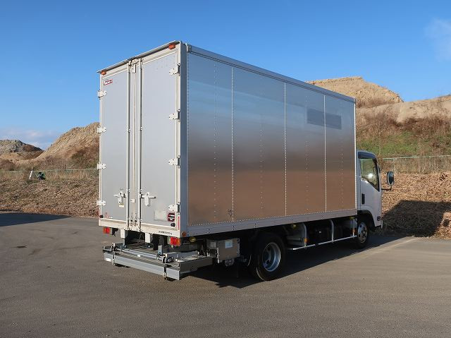 中古トラック いすゞアルミバン ＃3