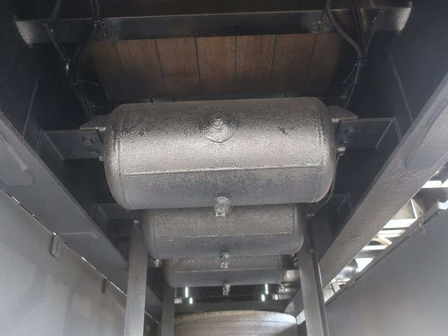 中古トラック トレクスアルミブロック平トレーラー ＃15