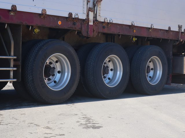 中古トラック トレクスアルミブロック平トレーラー ＃17