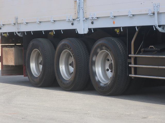 中古トラック トレクスアルミブロック平トレーラー ＃18