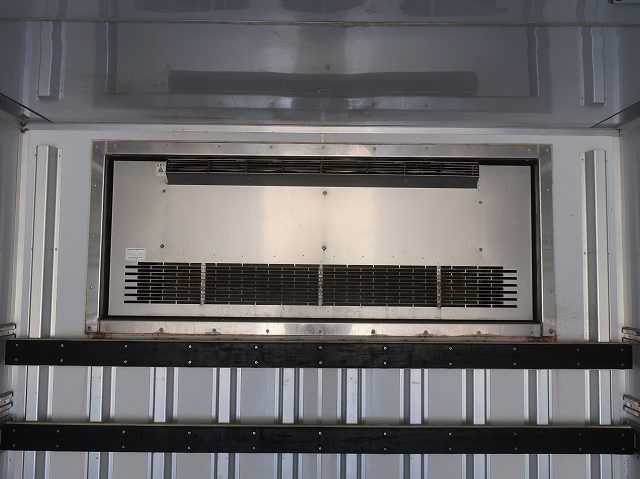 中古トラック 三菱ふそう冷凍バン ＃7