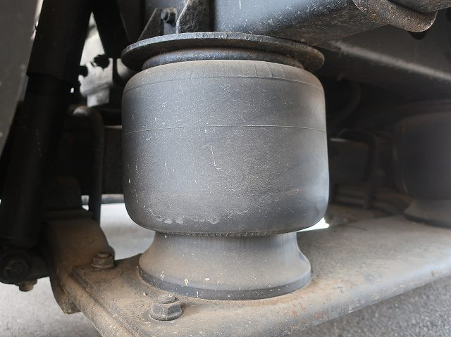 中古トラック 三菱ふそう冷凍バン ＃9