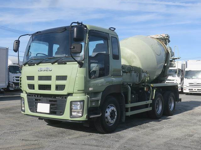 中古トラック いすゞコンクリートミキサー車