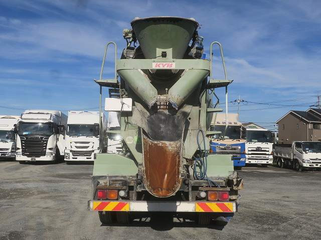 中古トラック いすゞ ギガ 大型コンクリートミキサー車