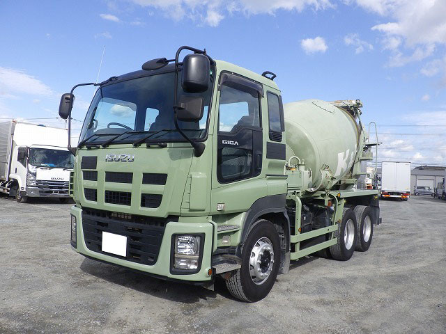 いすゞ　ミキサー車