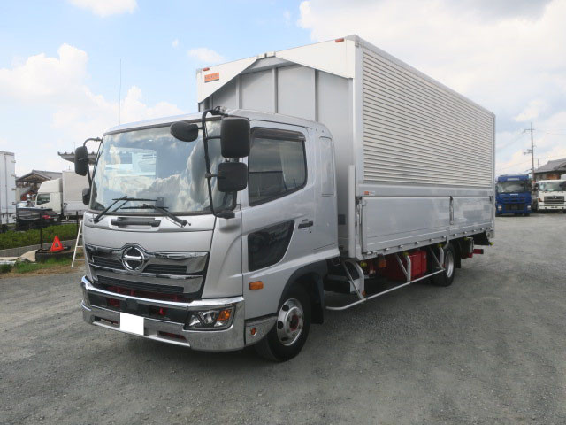 日野　アルミウィング／幌ウィング