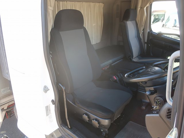 中古トラック 日野冷凍ウィング ＃13