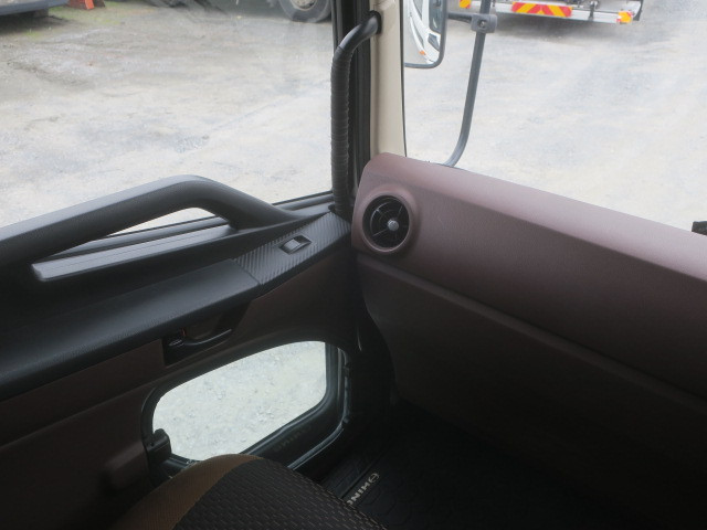 中古トラック 日野冷凍バン ＃12