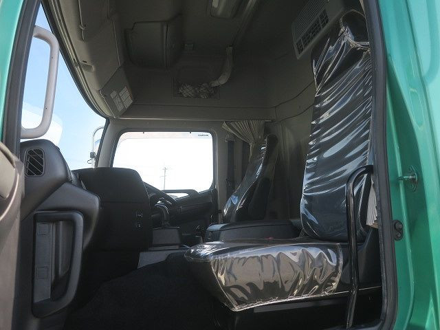 中古トラック 日野トラクタヘッド ＃22