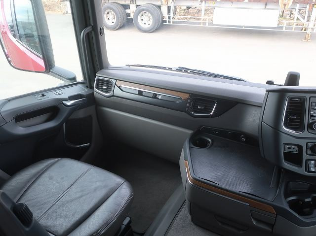 中古トラック スカニアトラクタヘッド #11